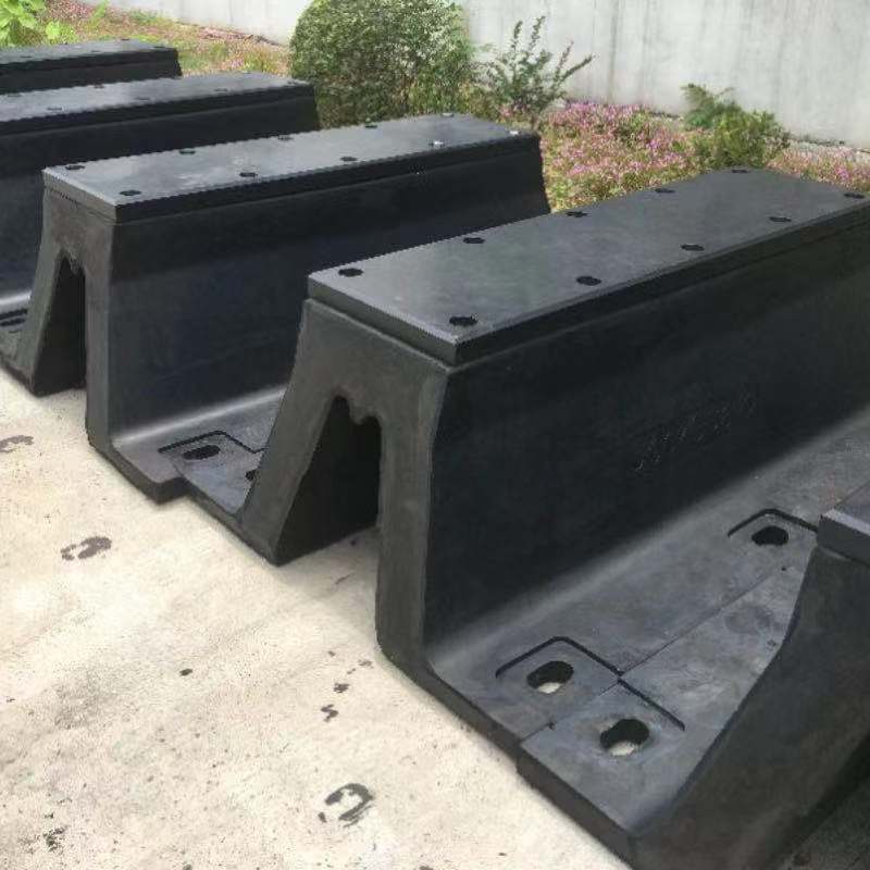 Boční nárazník z mořské pryže