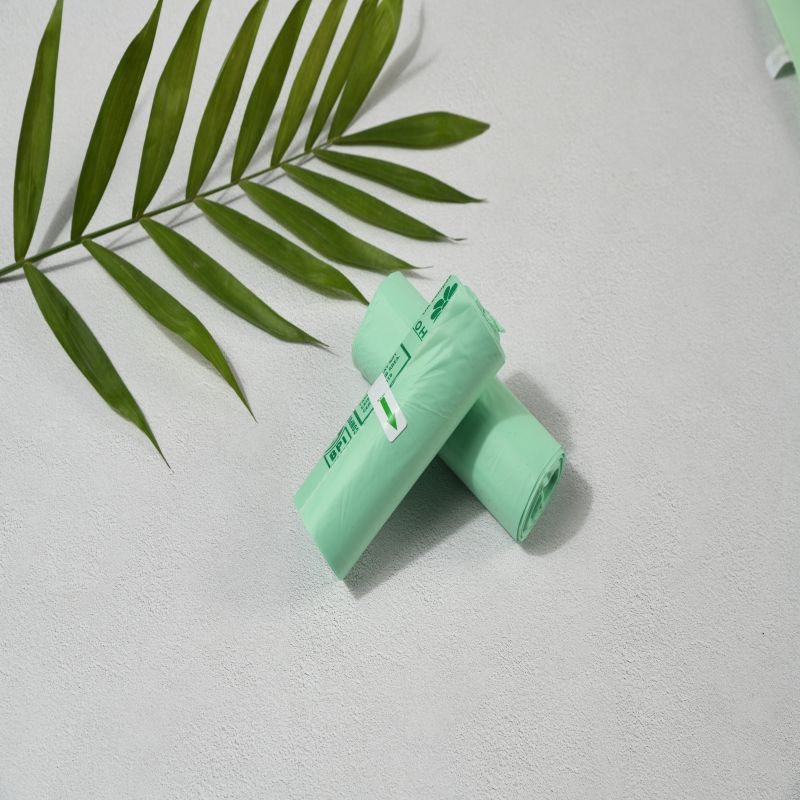 kukuřičný škrob biologicky rozložitelný 100% kompostovatelné pytle na odpadky na válci