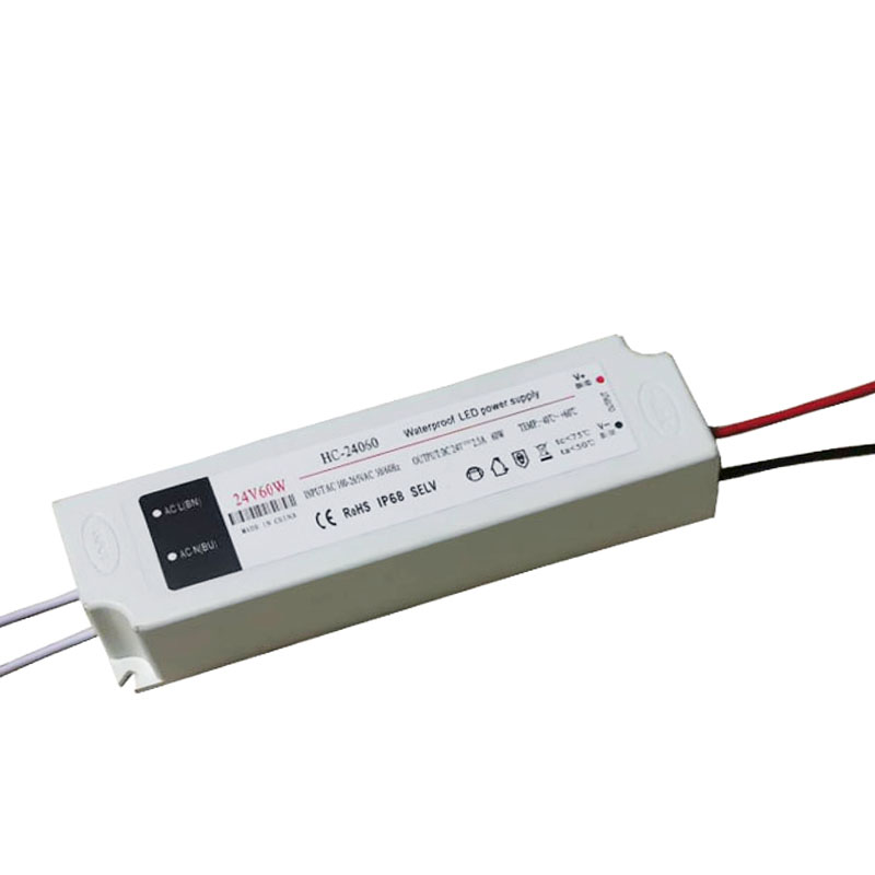 12V 60W Vodotěsný regulovaný napěťový spínací proud poháněný konstantním proudem