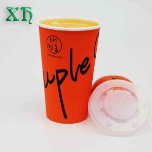 Jednorázové poháry na studený nápoj s víčky