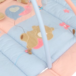 Náměstí playmat --medvěd 02