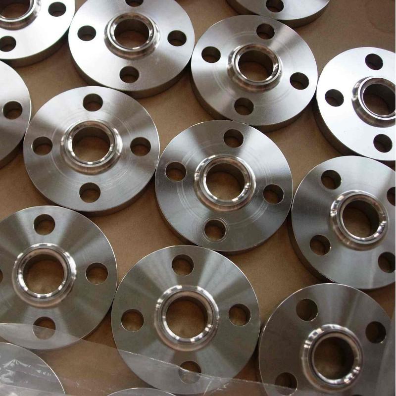 Aditivy a subjektivity se nanášejí ve stejné fázi, efektivní výroba spalovacích motorů turbínových motorů