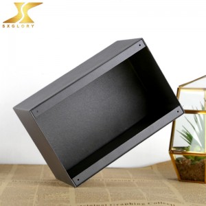 Black Metal urny pro člověka