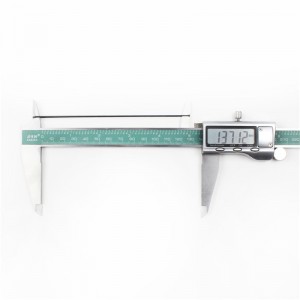 Tovární přímý prodej velkého černého přírodního kaučuku o průměru 25 mm s vysokou pružností a houževnatostí