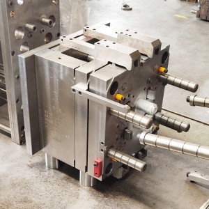 Výrobce Čína Vlastní profesionální vstřikovací forma na výrobu přesných plastových forem