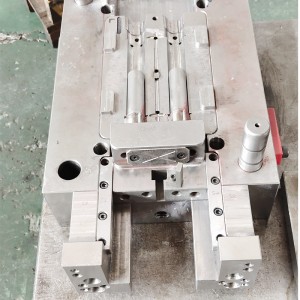 Vysoce kvalitní precizní přizpůsobené služby pro vstřikování do forem