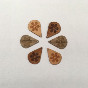 Dřevěná speciální karta