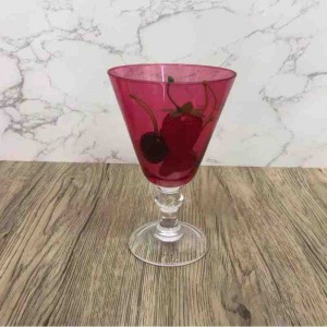 Stůl koncept kuchyně skleněná mísa sada