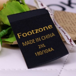 Podpora přizpůsobené oblečení tkané štítky