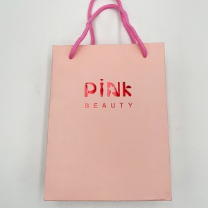 Papírové sáčky, které zvyšují hodnotu značky