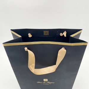 Vlastní papírový sáček