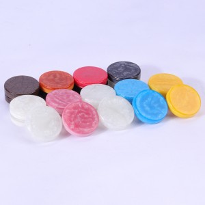 Vlastní vysoce kvalitní pryskyřice Backgammon Checkers Chips Backgammon kousky