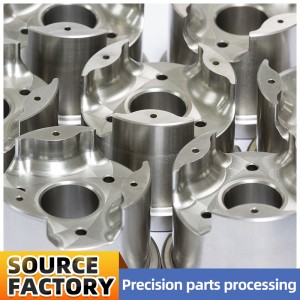 Čtyřosé obráběcí díly