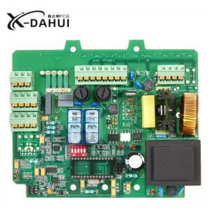 Sestava desky s plošným obvodem