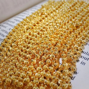 18K zlatýnáramek z korálků připraven k odeslání