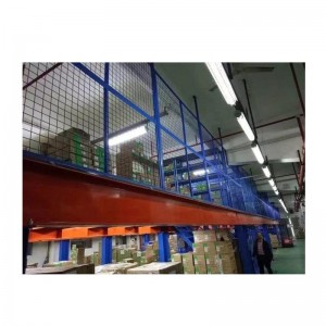 Skladový sklad Mezzaninové patro