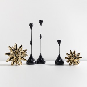 Svícna ve tvaru vody