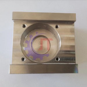 X187B621H01 X182A995H02 M701C Viz M604 Dolní průvodce umírá blok s 2-D6,0 mm otvory&2-M4 Klepnutím