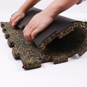 Spojené gumové rohože