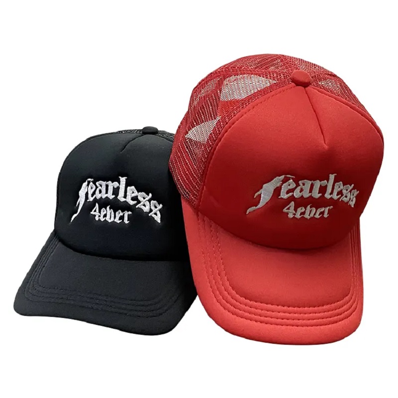 Vysoce kvalitní velkoobchod Classic Custom Design Váš vlastní 3D výšivka Logo 5 panel Gorras Mesh Trucker Caps Hats Pans