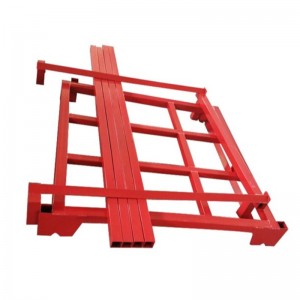 Stohovací stoh z ocelových desek