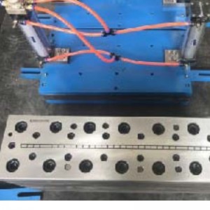 Vytvářená forma pro sérii Bath PVC