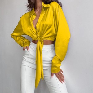 Náhodná hedvábná saténová textura klopa s dlouhým rukávem