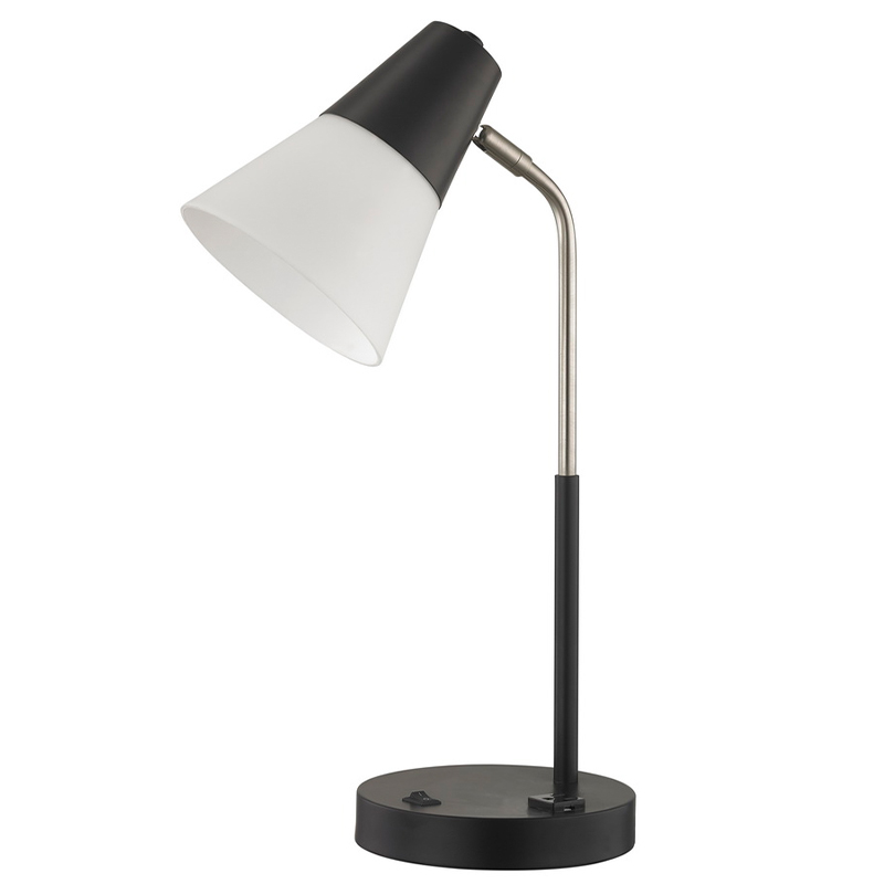 Hampton Inn Hotel Desk Lamp s přepínačem rockerů ON/off a pohodlnými prodejnami v hotelovém pokoji