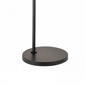 Hotelová pohovka Waterwalk Hotel Ve vedlejší lampě s matnou černou povrchovou úpravou v místnosti