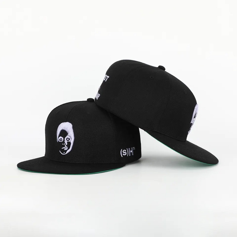 Vlastní 6 panel Black Akryl Uzavřený zad flex fit Gorras CAP HAT 3D EMPOIDERY Logo Green Underbrim Hip Hop Snapback Cap