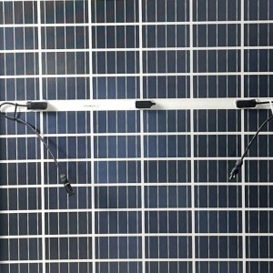 Vysoká účinnost 550 -605 W fotovoltaického panelu solárního modulu online prodej
