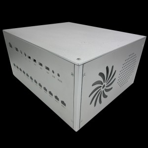 Vlastní all-hliníkovou slitinu podvozek a pouzdro