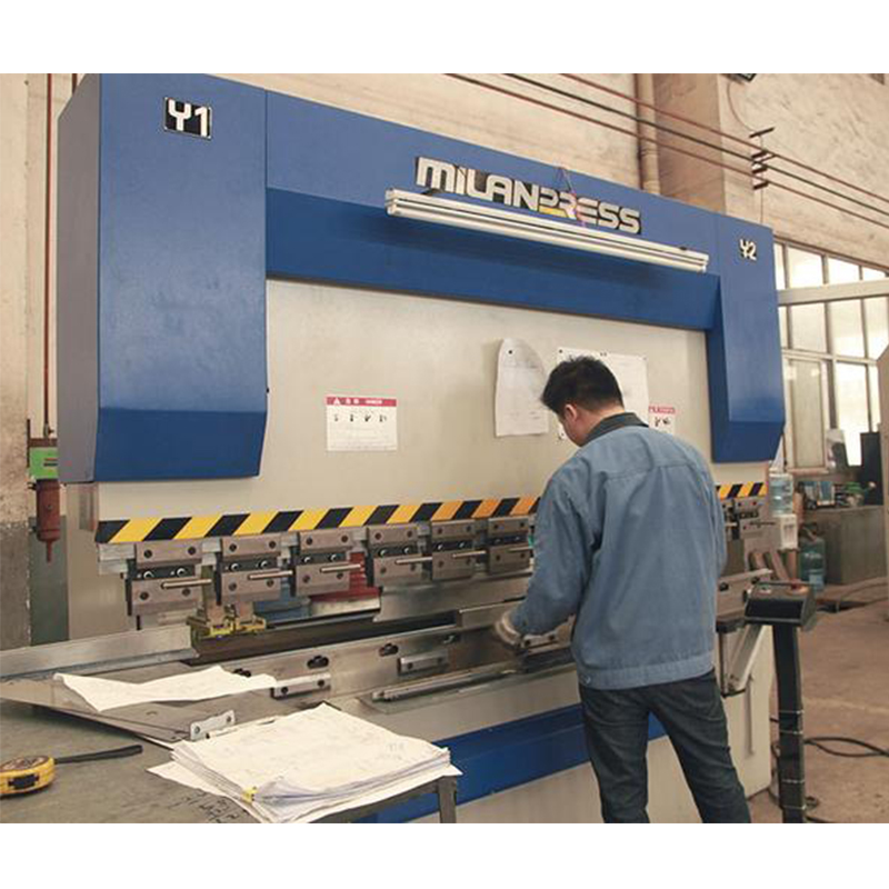 Proč je ohýbání plechu považováno za jednu znejjednodušších, alenejnáročnějších dovedností k ovládání?