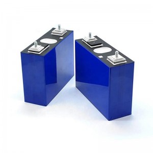 Svolt 106ah LFP Battery 3.2V 100AH ​​LifePO4 PRAZMATICKÁ BARTERNY Cell dobíjecí lithium Iron Fosfátová baterie pro 12V 24V 48V SOLAR ENERGOR SKLADOVÁNÍ