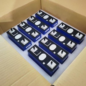 Svolt 106ah LFP Battery 3.2V 100AH ​​LifePO4 PRAZMATICKÁ BARTERNY Cell dobíjecí lithium Iron Fosfátová baterie pro 12V 24V 48V SOLAR ENERGOR SKLADOVÁNÍ