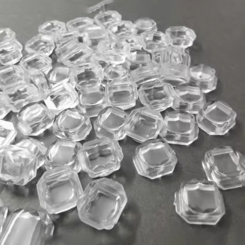 Produkty pro optické čočky