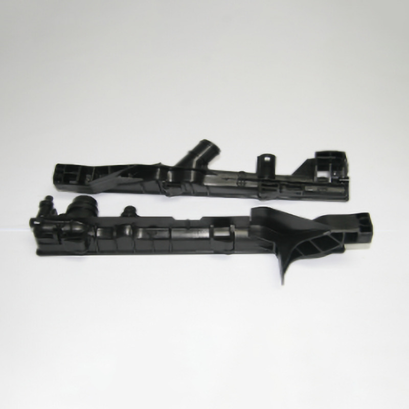 Plastovánádrž chladiče