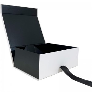 Klasická dárková krabičkana víno