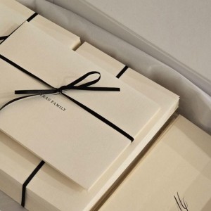 Luxusní minimalistický trojúhelník