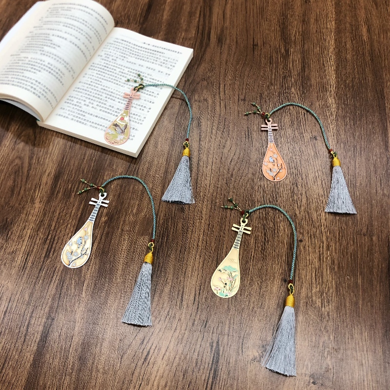 Pipa-tvarovaná záložka