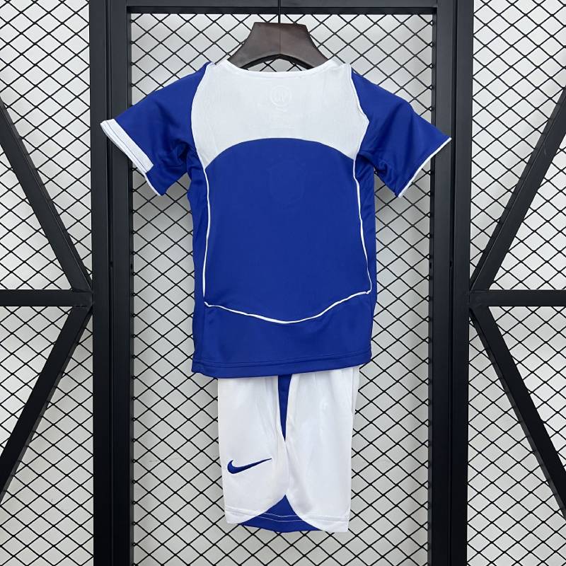 Děti Brazílie 2004 Velikost: 16-28