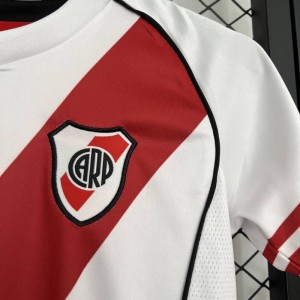 25/26 Kids River Plate Home Velikost: 16-28